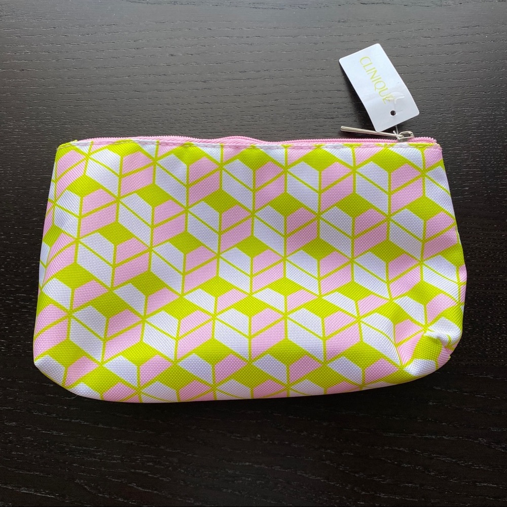 NEW CLINIQUE make-up bag